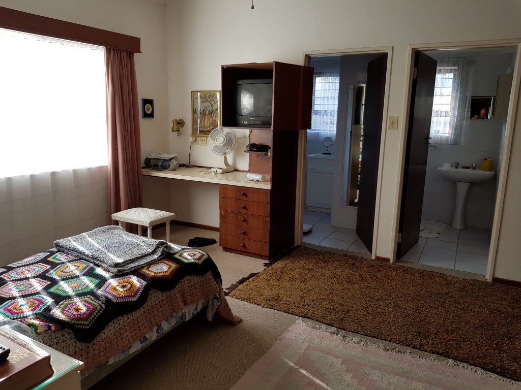 Main Bedroom view from Door